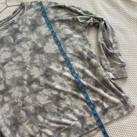ATHLETA Studio To Street Print Sweatshirt Serene Grey Heather Size L - Picture 11 of 12